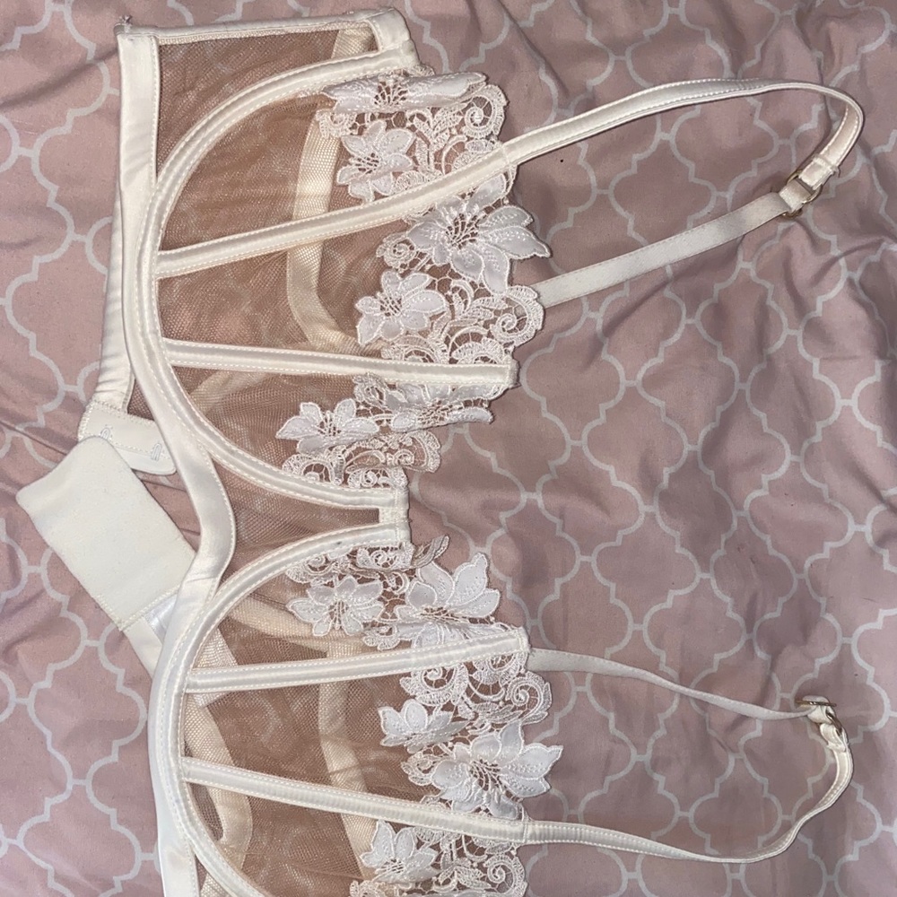 Amelie ivory bra
